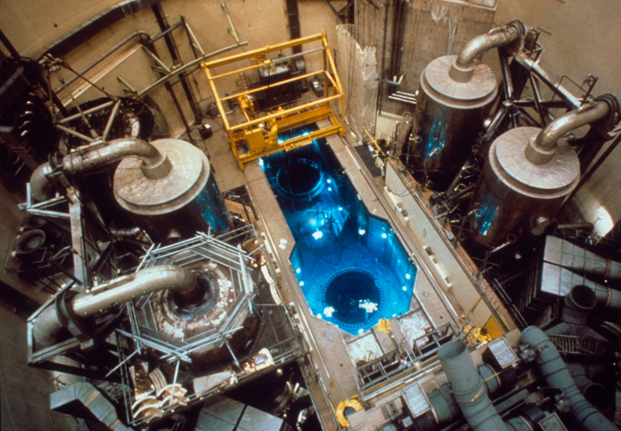 Manutenzione tubazioni in centrali nucleari: requisiti e macchine per taglio e smusso a freddo